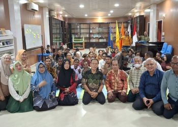 Rektor UPMJ Resmi Tutup PKKMB 2025, Tekankan Integritas dan Semangat Kebangsaan
