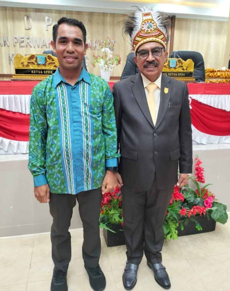 Komitmen Membangun Kota Bersama Rakyat, EC Djon Lewerisa Resmi Pimpin DPRD Kota Sorong Periode 2025–2029