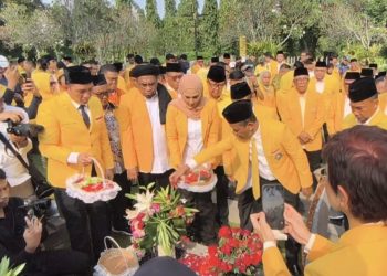 Bahlil Lahadalia Pimpin Ziarah ke TMP Kalibata: Golkar Teguhkan Semangat Perjuangan di HUT ke-61