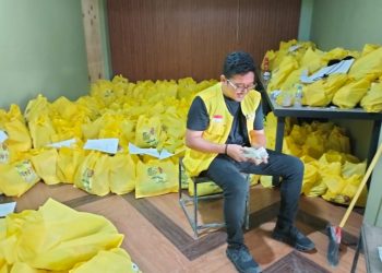 Golkar Papua Barat Daya Rayakan HUT ke-61 dengan Aksi Sosial Bagi Sembako