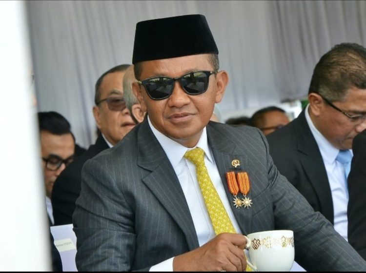 TANGAN DINGIN MENTRI BAHLIL DI LOTTE