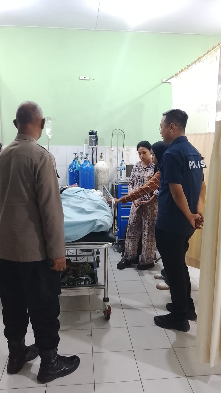 Wanita Penjual Petasan Ditikam OTK depan PGSD Unpatti