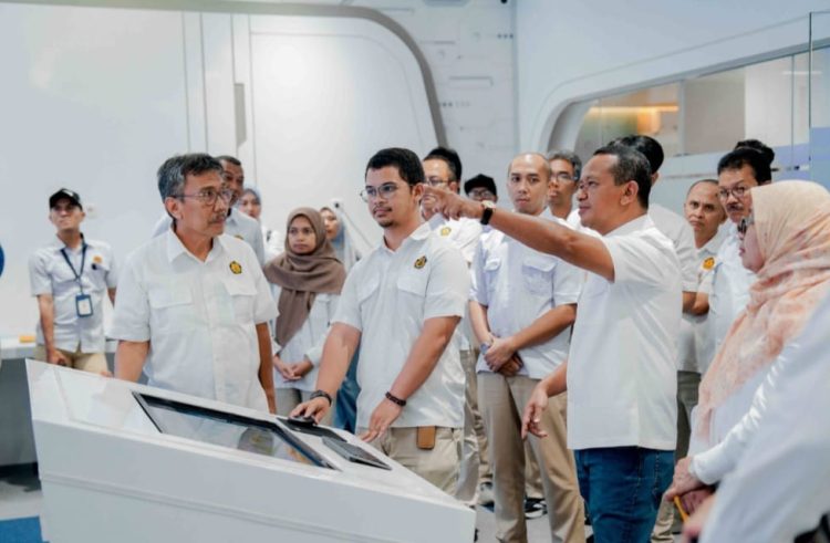 Kunjungi Badan Geologi, Menteri ESDM Apresiasi Dedikasi Pengamat Gunung Api