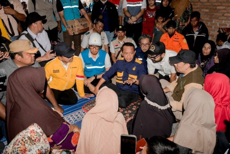 Bahlil Soroti Pendidikan Terganggu Akibat Bencana: “Anak-Anak Jangan Lama Tanpa Sekolah”