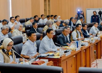 Bahlil Legalkan 45 Ribu Sumur Rakyat, Strategi Agresif Dongkrak Lifting Minyak Nasional