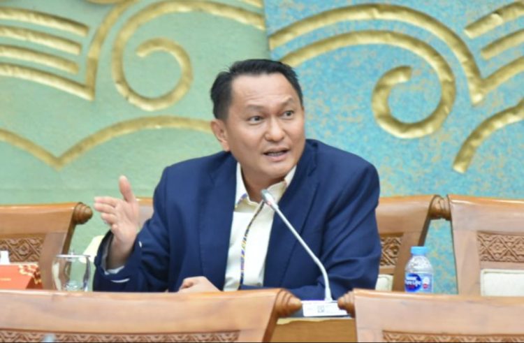 Permudah Izin Tambang Rakyat, Wamen ESDM Usulkan 322 Blok WPR Baru dalam Rapat Komisi XII DPR