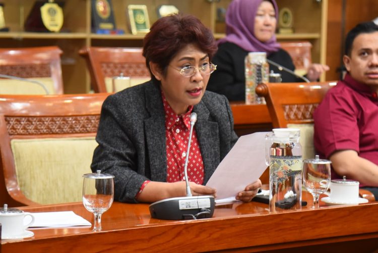 Mercy Barends Desak Oknum Brimob Pelaku Kekerasan Siswa Madrasah di Tual Dihukum Maksimal