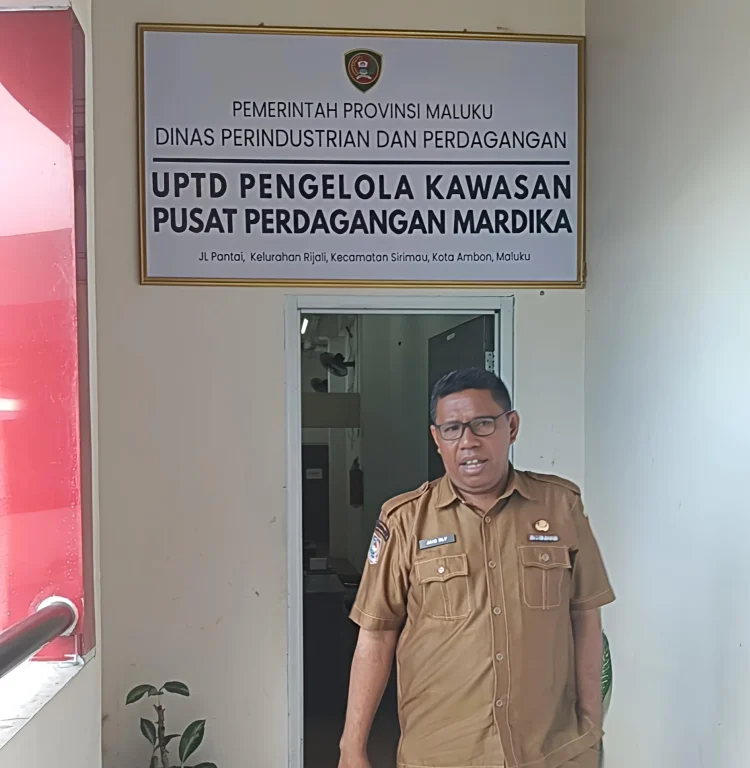 Gas Penataan Pasar Mardika, Kadis Indag Maluku Resmikan UPTD Khusus Kawasan Mardika