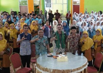 Pemkot Ambon Perkuat Literasi Digital Pelajar, Wali Kota Ingatkan Bahaya Hoaks dan Cyber Bullying
