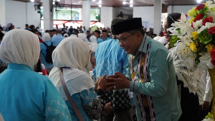 Pemkot Ambon Lepas 461 Calon Haji, Wali Kota Titip Doa untuk Kota Ambon dari Tanah Suci