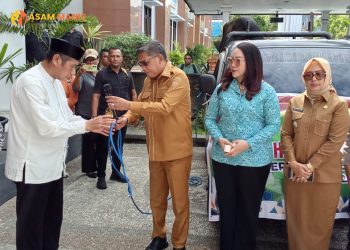 Pemkot Ambon Salurkan 100 Hewan Kurban, Bodewin: Perbedaan Harus Jadi Kekuatan Persaudaraan