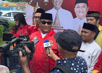 Boy Sangadji Pimpin Penyerahan Hewan Kurban SOKSI Maluku di Negeri Hila, Perluas Aksi Sosial dan Kepedulian