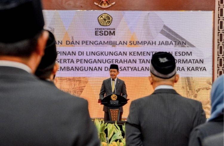 Bahlil Rotasi Pejabat ESDM, Tegaskan Pengelolaan SDA Harus Utamakan Kepentingan Negara
