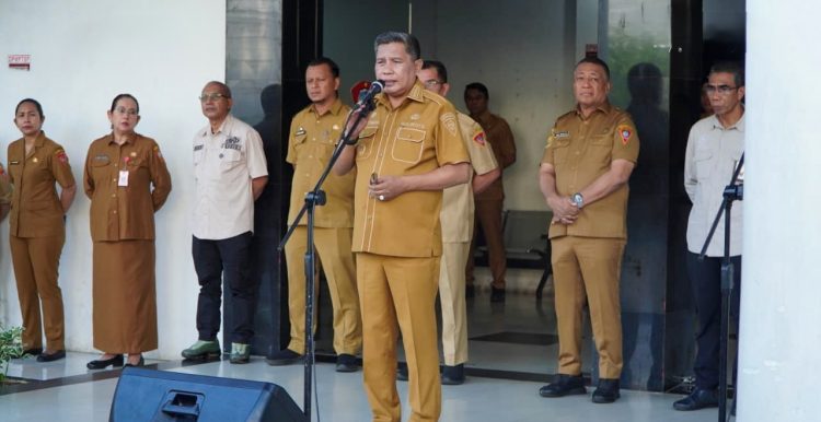 Jaga WTP, Wali Kota Ambon Ancam Blacklist Pihak Ketiga