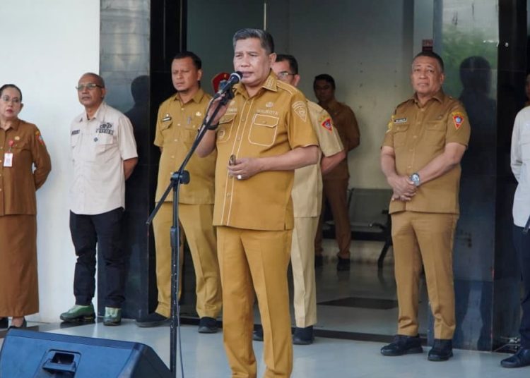 Jaga WTP, Wali Kota Ambon Ancam Blacklist Pihak Ketiga