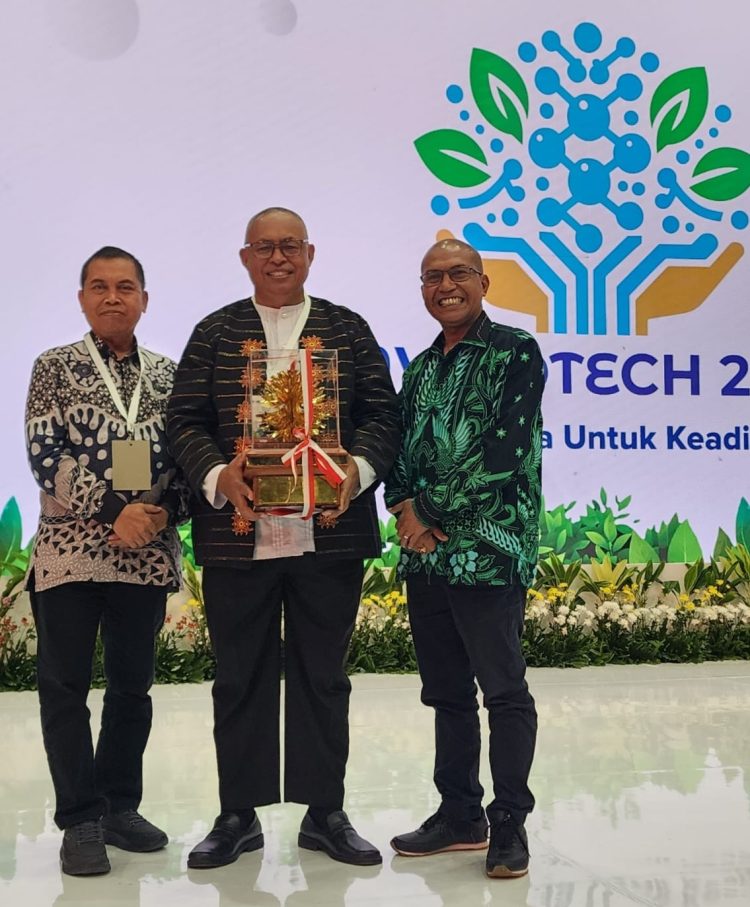 Ambon Kembali Raih Kalpataru, Bukti Aksi Lingkungan Berbuah Prestasi