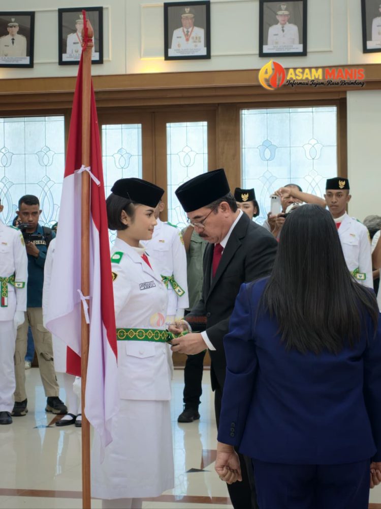 Gubernur Kukuhkan 28 Paskibraka Maluku